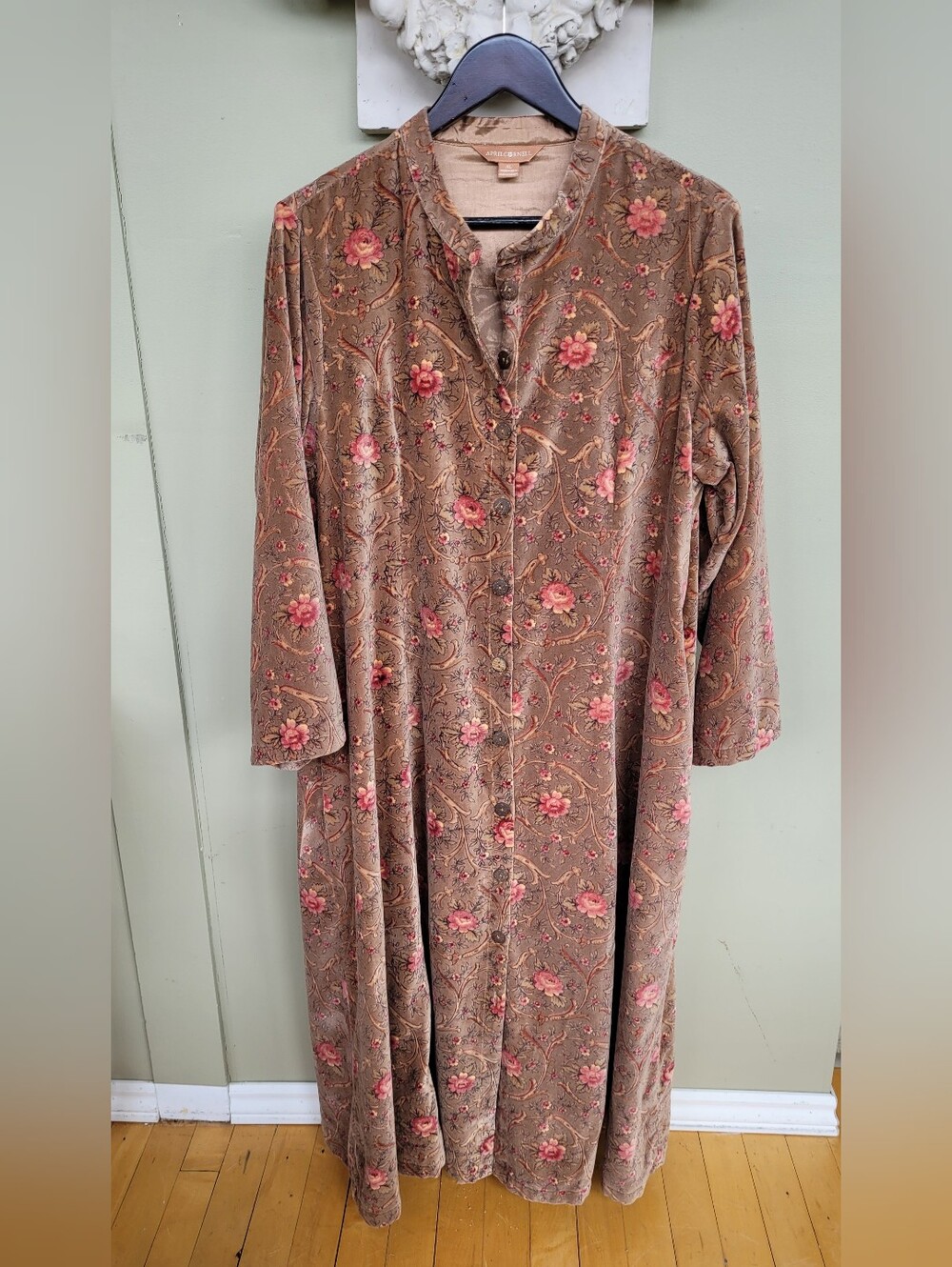 April Cornell Latte Floral Renaissance Romantic Cottagecore Boho Velvet Jacket